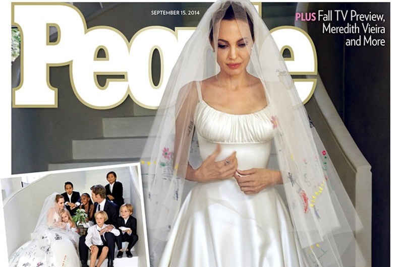 Angelina Jolie en robe de mariée en Une de "People"