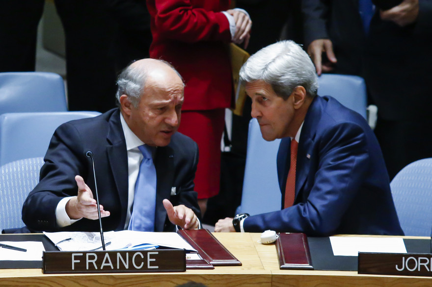 Laurent Fabius et John Kerry à New York, le 19 septembre 2014.