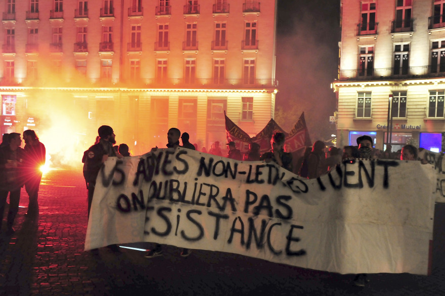 Des manifestants à Nantes le 27 octobre 2014