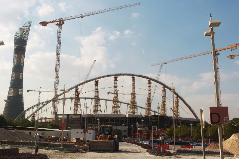 Le stade Khalifa à Doha en pleine rénovation pour le mondial de football.