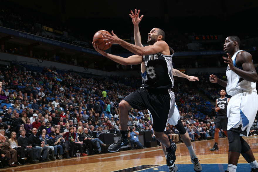 Tony Parker lors du match du 21 novembre 2014 contre les Minnesota Timberwolves.