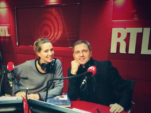 Sidonie Bonnec et Thomas Hugues dans le studio de La Curiosité...