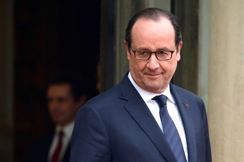 François Hollande est sélectionné pour le Prix "Press Club, Humour et Politique"