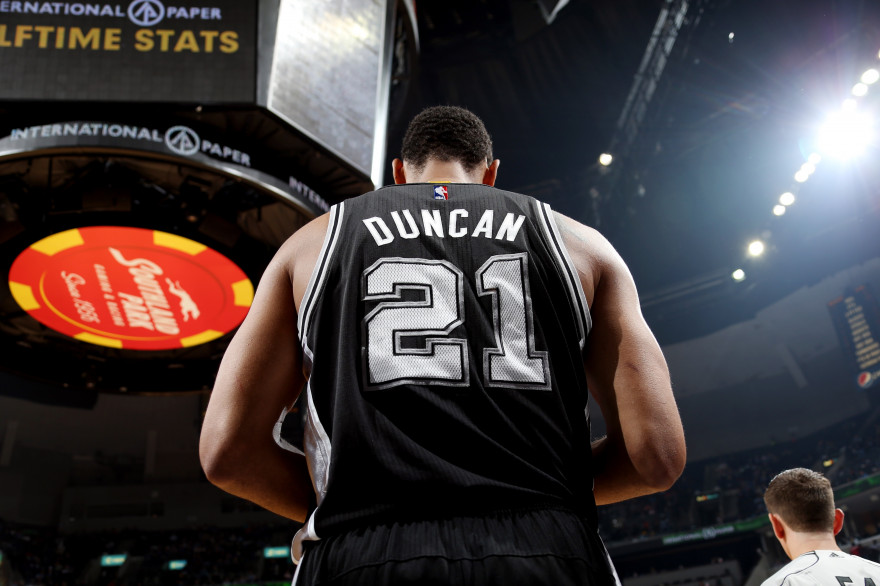 Face à Memphis, Tim Duncan a été l'auteur d'un rare "triple double" (14 pts, 10 rbds, 10 passes), le 5 décembre 2014.