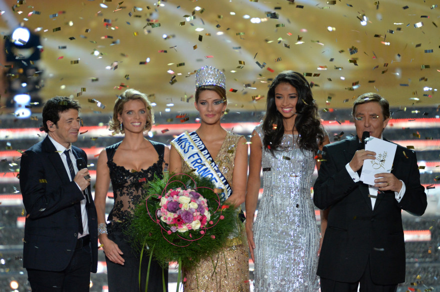 Camille Cerf est élue Miss France 2015