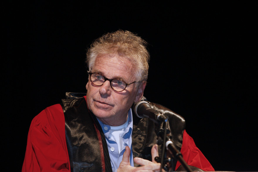 Daniel Cohn-Bendit s'exprime avoir reçu son doctorat le 11 décembre 2014 à Nanterre