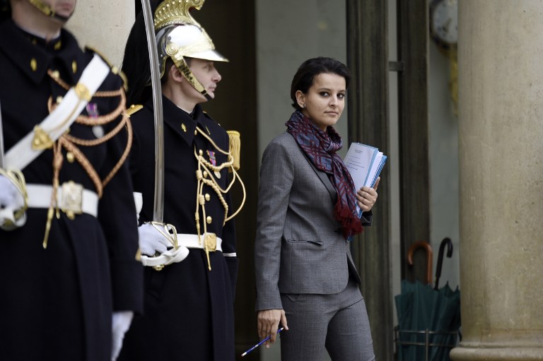 La ministre de l'éducation Najat Vallaud-Belkacem à la sortie de l'Elysée.