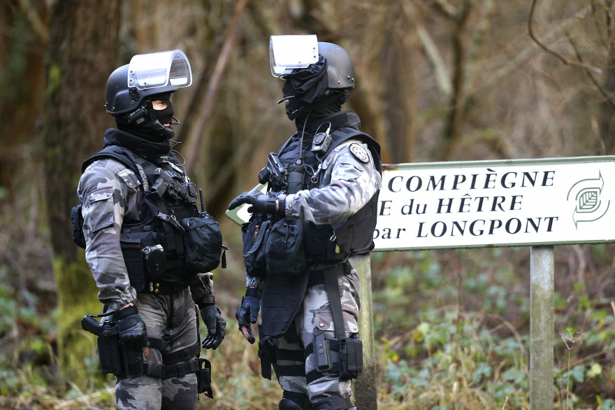 Après la tuerie de "Charlie Hebdo", des membres du GIGN ont été déployés en Picardie jeudi 8 janvier 2015