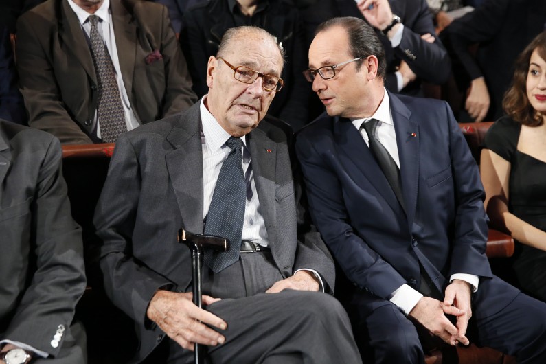Jacques Chirac et François Hollande, le 21 novembre 2014 à Paris.