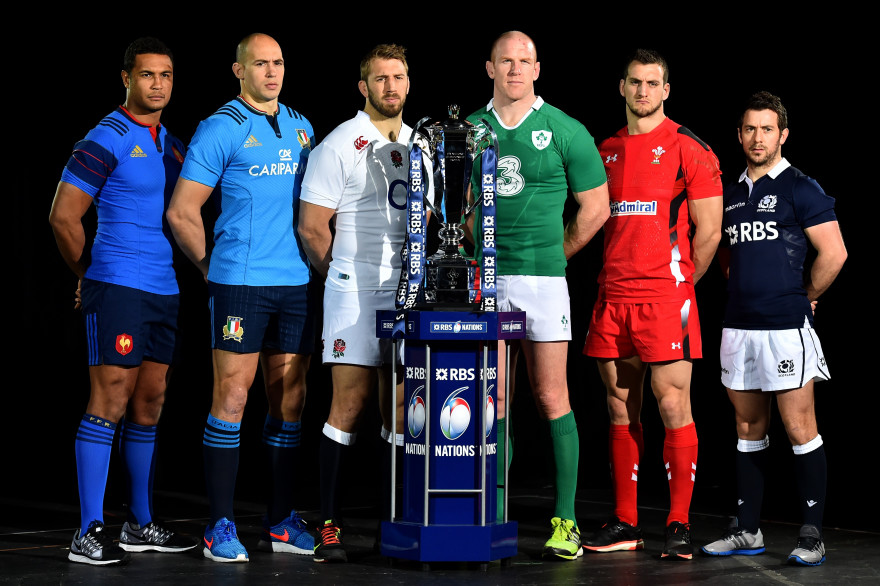 De gauche à droite, les capitaines de la France (Thierry Dusautoir), de l'Italie (Sergio Parisse), de l'Angleterre (Chris Robshaw), de l'Irlande (Paul O'Connell), du Pays de Galles (Sam Warburton) et de l'Écosse (Greig Laidlaw)