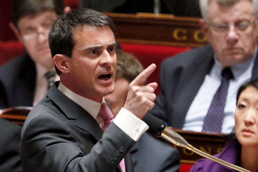 Manuel Valls lors d'une séance de questions au gouvernement, le 11 février 2015, à l'Assemblée.