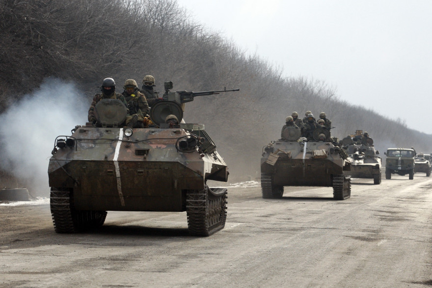 Un convoi militaire ukrainien quittant Debaltseve, le 19 février 2015 (illustration).