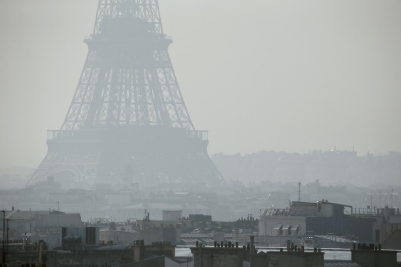 Paris lors de l'épisode de pollution de mars 2014 (illustration)