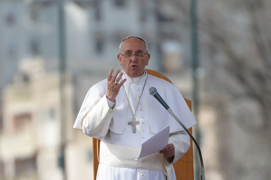 Le pape Francois à Naples, le 21 mars 2015.