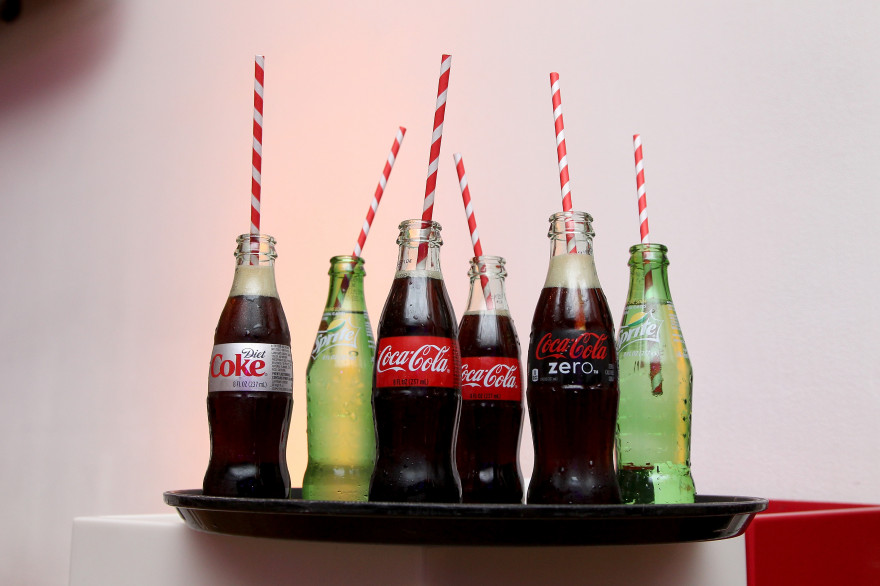 Des bouteilles de coca-Cola lors de l'exposition pour les 100 ans de la marque à Atlanta aux États-Unis