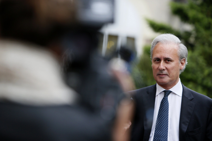 L'ancien secrétaire d'État UMP à la fonction publique, Georges Tron, le 13 juin 2012 à Draveil (Essonne).