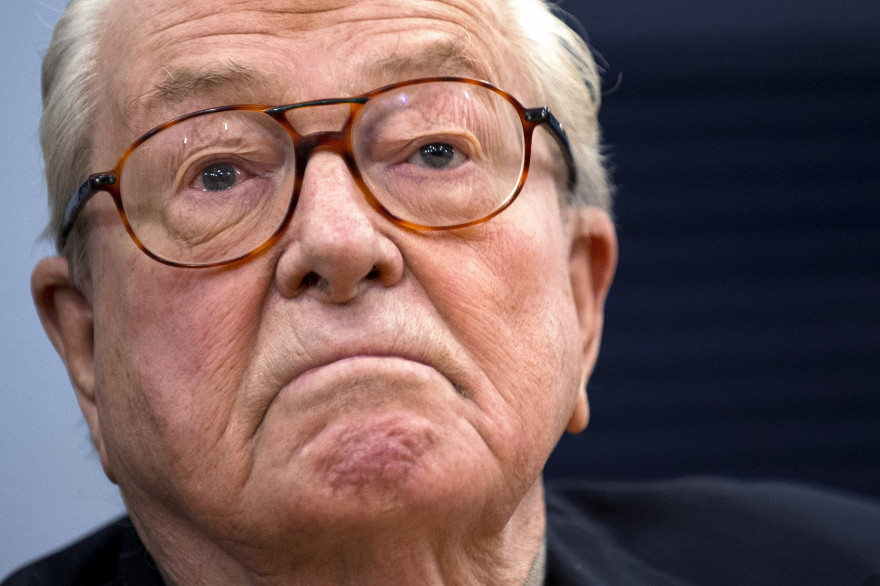 Jean-Marie Le Pen lors d'une conférence de presse à Aubigny, le 17 janvier 2015.