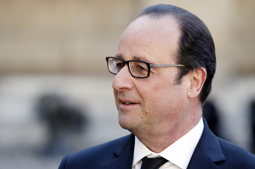 François Hollande est favorable à une fusion entre Nokia et Alcatel à certaines conditions