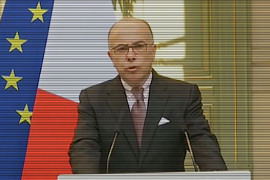 Bernard Cazeneuve, place Beauvau à Paris