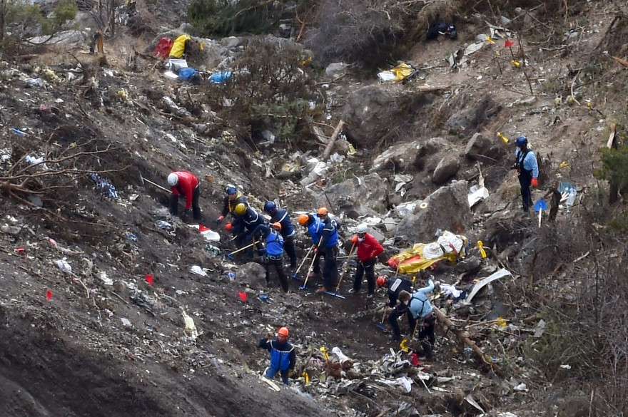 A320 de la Germanwings : des enquêteurs sur les lieux du crash le 26 mars 2015