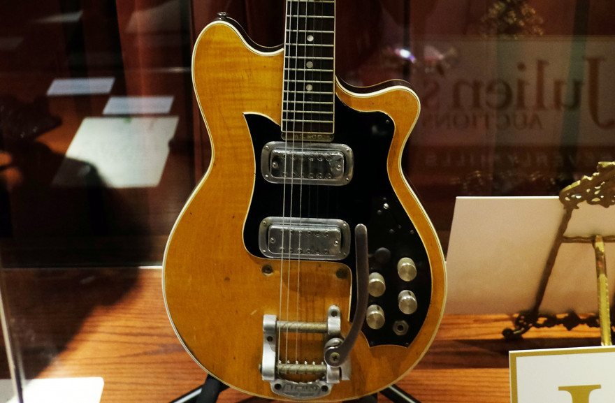 Cette guitare sera proposée aux enchères entre 400.000 et 600.000 $
