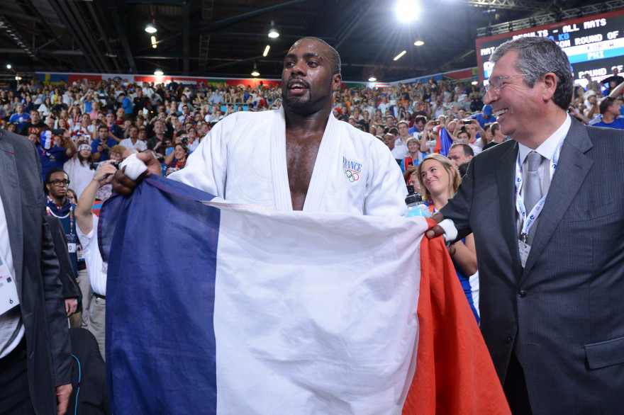 Teddy Riner et Patrick Balkany le 28 juillet 2012 aux JO de Londres (archive).