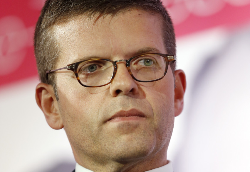 Le sénateur Luc Carvounas va épouser son compagnon