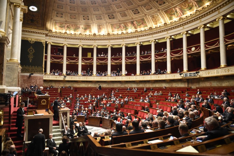L'Assemblée examine le projet de loi relatif au droit des étrangers