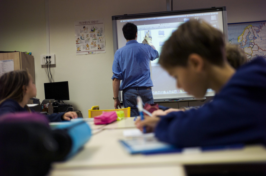 Un professeur dans une école élémentaire, le 9 septembre 2014 à Paris