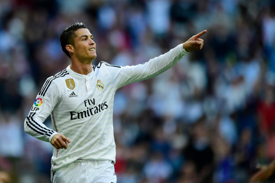 Cristiano Ronaldo : le triple Ballon d'or a quitté Manchester United pour le Real Madrid en 2009 pour la coquette somme de 94 millions d'euros