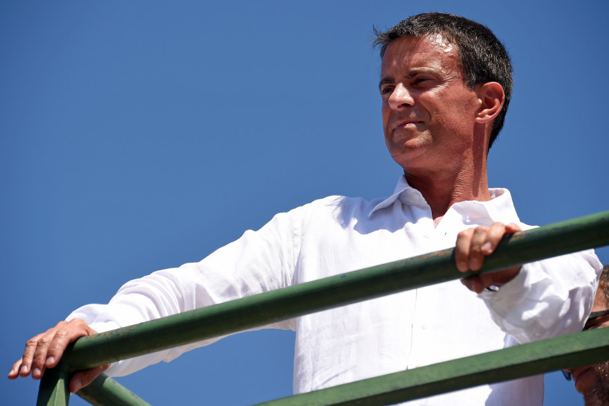 Manuel Valls à Vauvert dans le Gard le 11 août 2015.