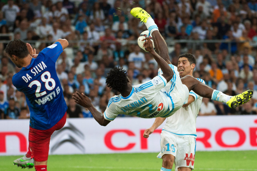 Michy Batshuayi et Abdelaziz Barrada face à Caen le 8 août 2015