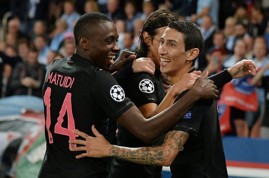 Blaise Matuidi et Edinson Cavani félicitent Angel Di Maria lors de PSG - Malmö, le 15 septembre 2015