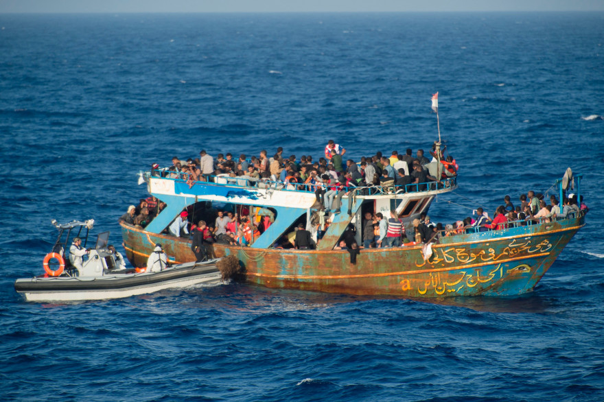 Des migrants en méditerranée, le 5 septembre 2015 (illustration)
