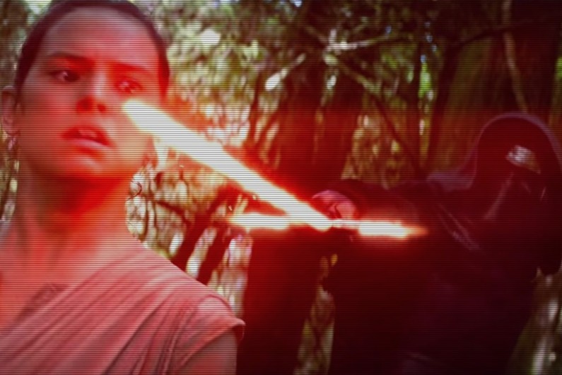 VIDÉO - "Star Wars 7" : des images inédites dévoilées dans la bande-annonce asiatique