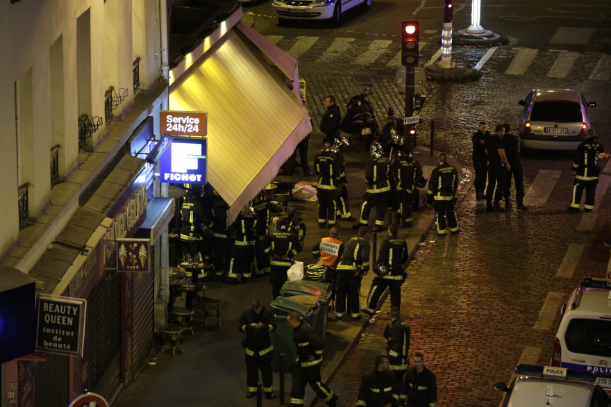 Les Parisiens attablés aux terrasses des cafés du secteur de République ont été la cible de plusieurs tireurs