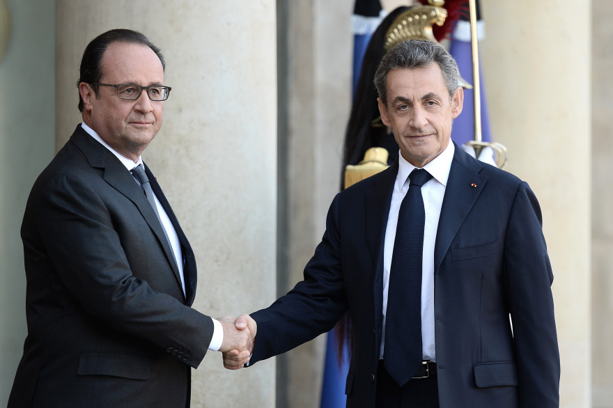François Hollande et Nicolas Sarkozy à l'Élysée après les attaques terroristes qui ont touché Paris