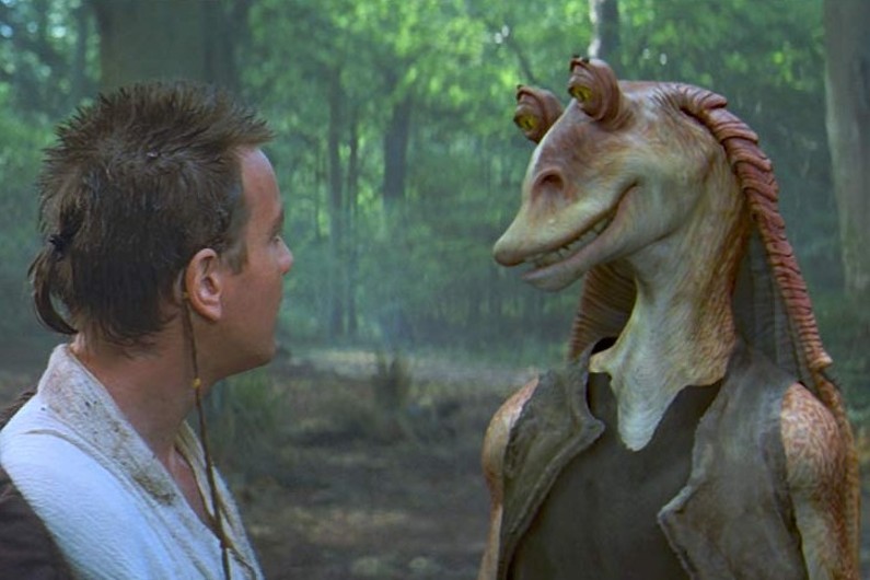 Jar Jar Binks, à droite, fait partie des Gungans