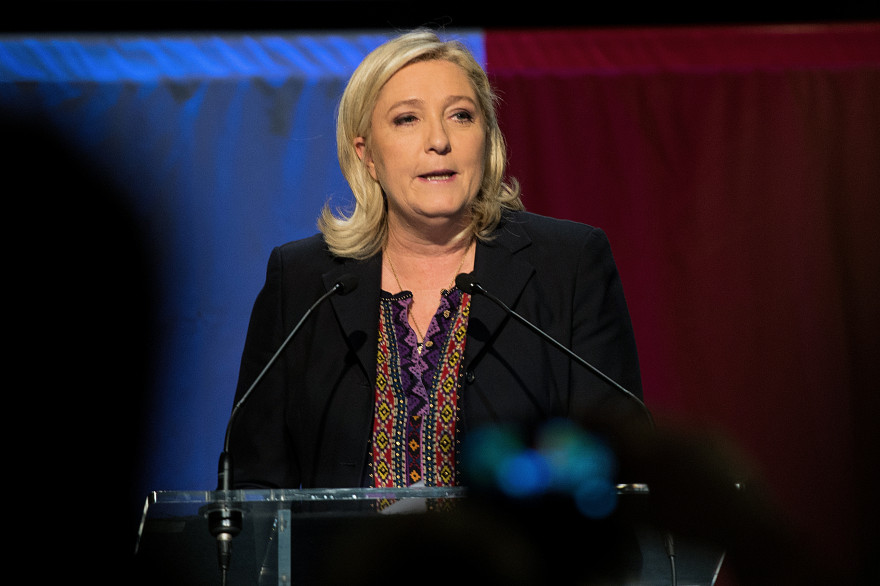 Marine Le Pen à l'annonce des résultats des régionales dimanche 13 décembre 2015