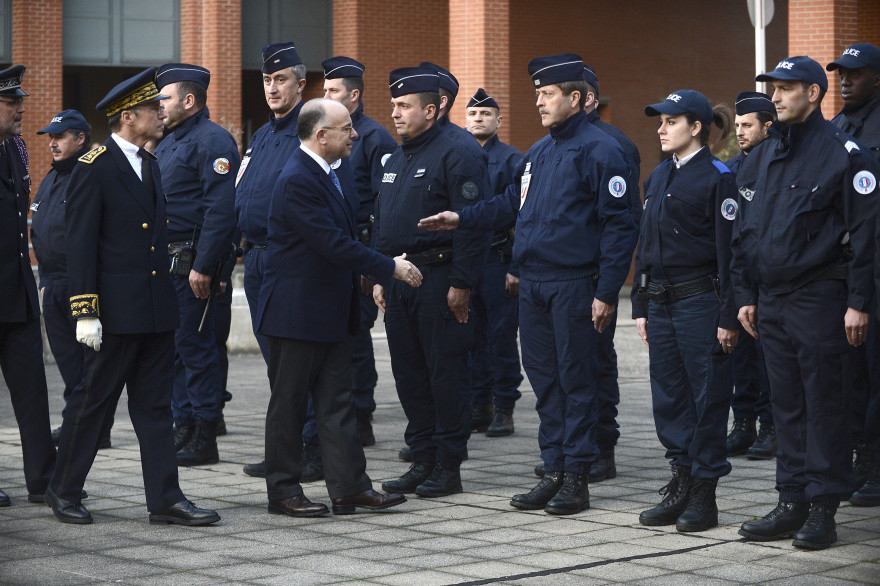 Bernard Cazeneuve à Toulouse, le 22 décembre 2015