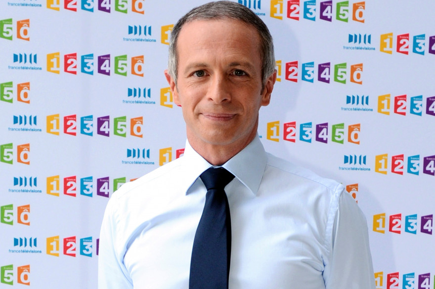 Samuel Étienne est le présentateur du 12/13 sur France 3