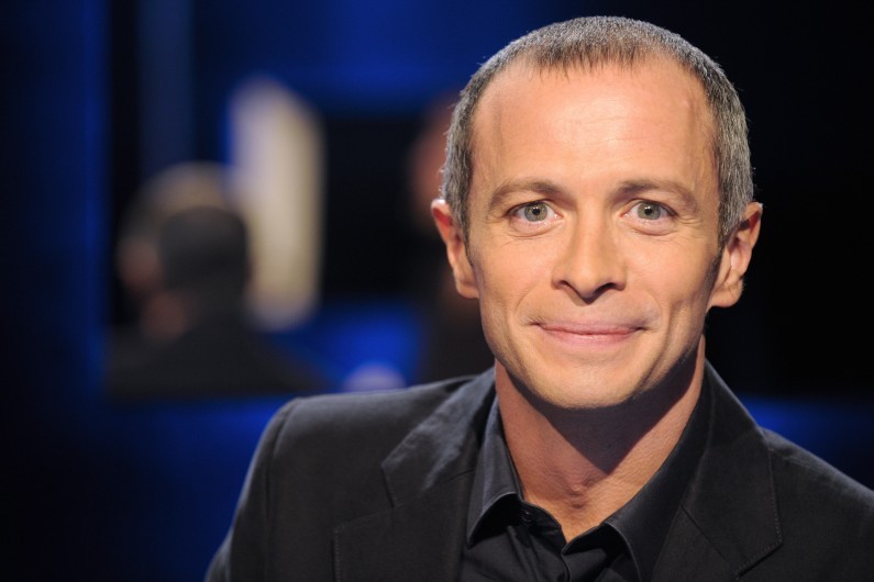 Samuel Etienne est le nouveau présentateur de "Questions pour un champion"
