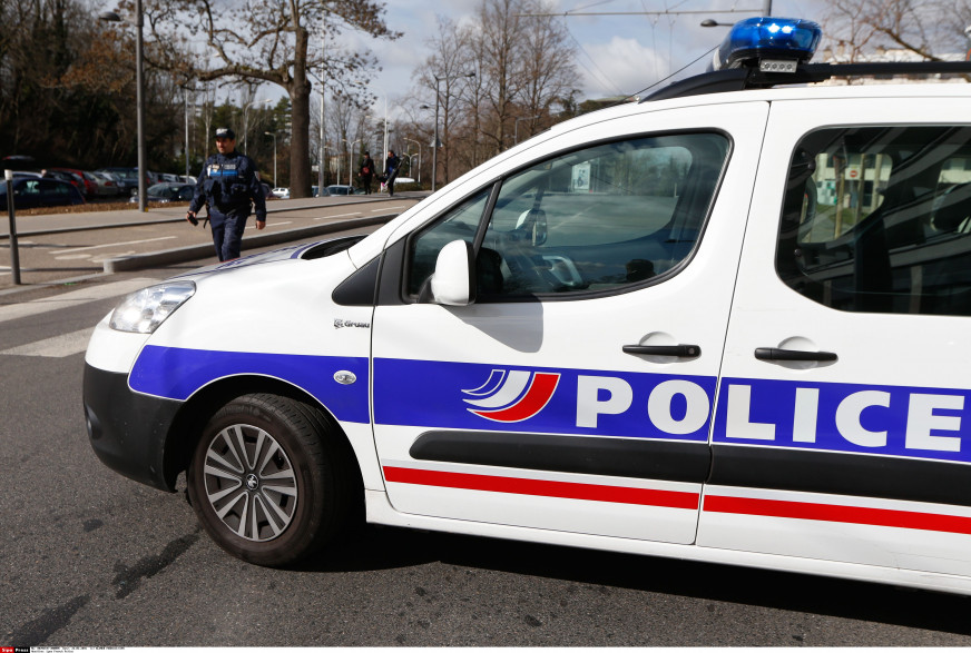 Une voiture de police (illustration)