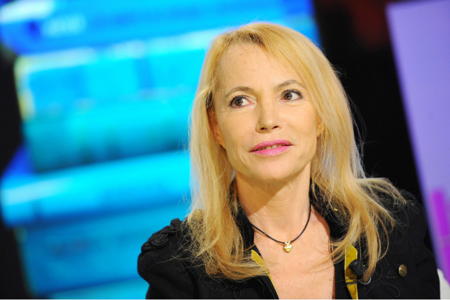 Laure Adler, journaliste et écrivaine française, sur le plateau de France 5 le 10 février 2011