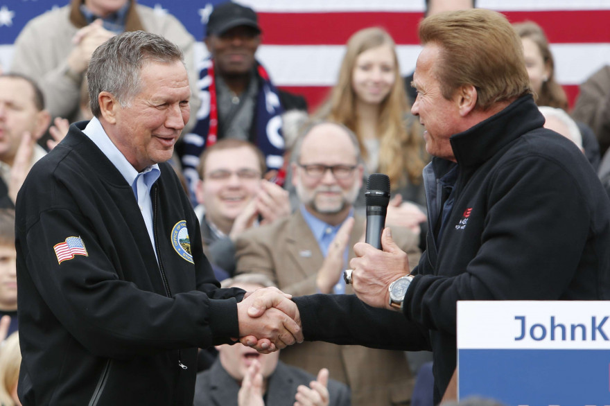 John Kasich et Arnold Schwarzenegger dans l'Ohio, le 6 mars 2016