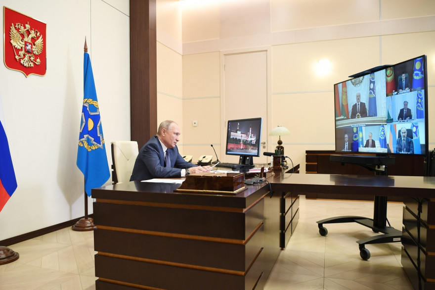Le président russe Vladimir Poutine assiste à une réunion du conseil de Organisation du traité de sécurité collective (OTSC), le 2 décembre 2020.