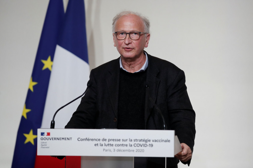 L'immunologiste Alain Fischer le 3 décembre 2020 à Paris.