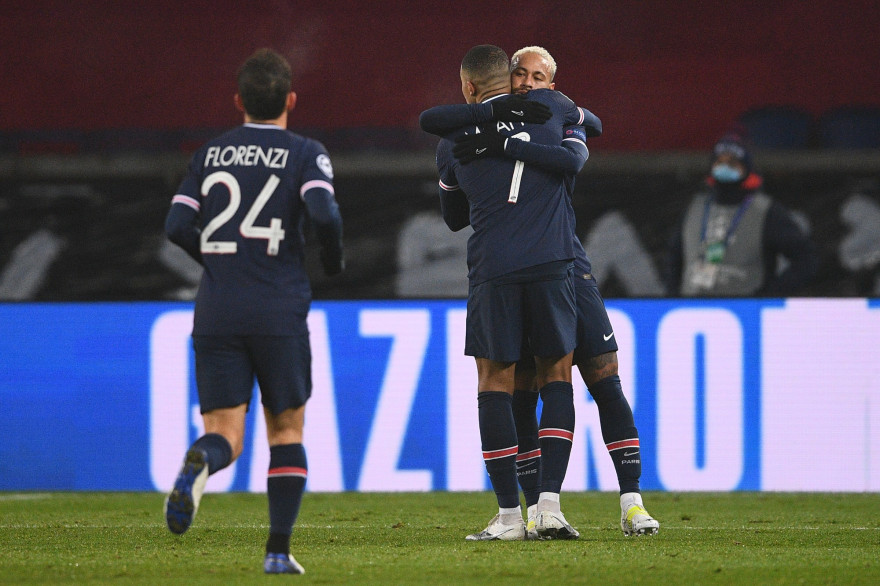 Alessandro Florenzi, Kylian Mbappé et Neymar au Parc des Princes le 9 décembre 2020.