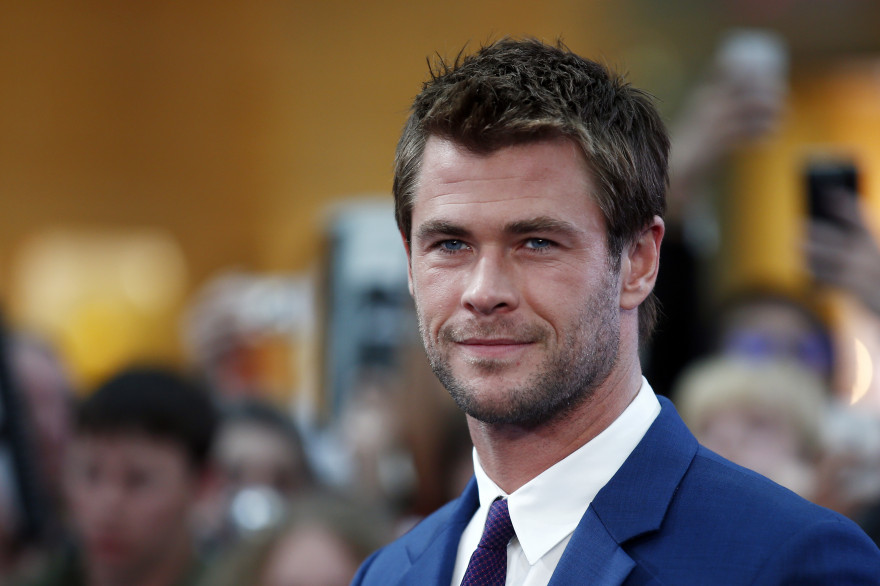 Chris Hemsworth va tourner "Thor 3" et les deux derniers "Avengers" à la suite