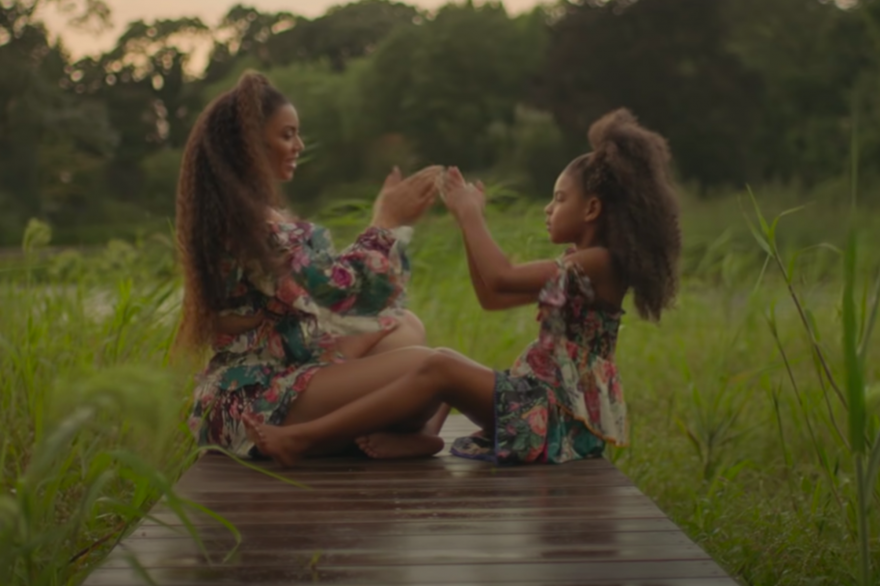 Le clip "Brown skin girl", titre pour lequel est nommée Blue Ivy aux côtés de sa mère dans la catégorie "Meilleure vidéo"